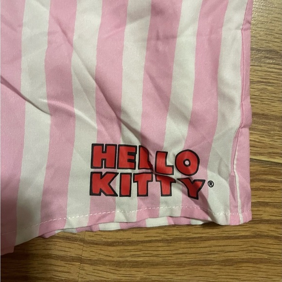 Hello Kitty x Shein Romper 5 - Picture 3 of 4